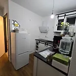 Stilvolle Neubauwohnung Mit Balkon&Wlan