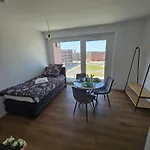 Stilvolle Neubauwohnung Mit Balkon&Wlan