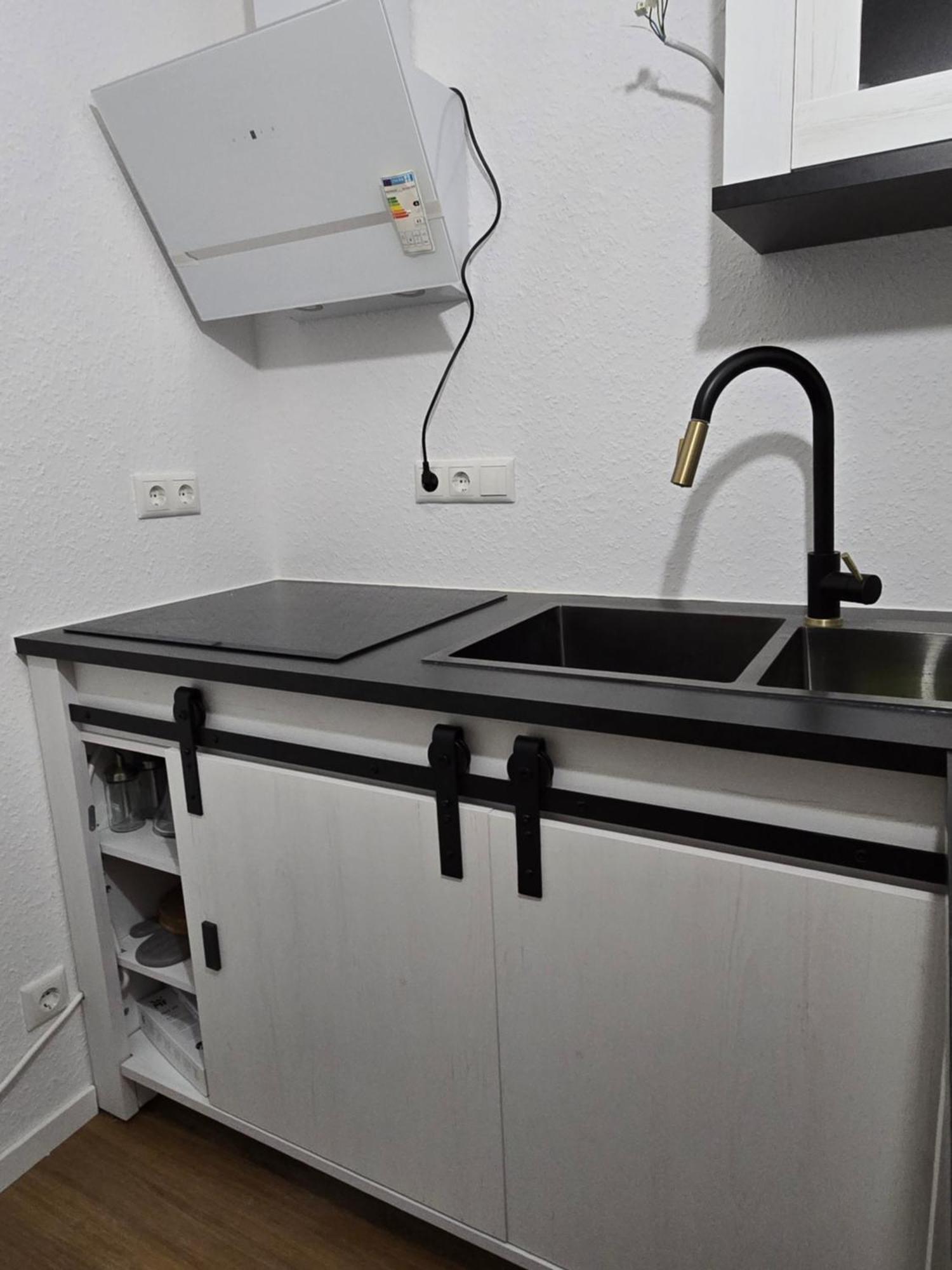 Apartment Stilvolle Neubauwohnung Mit Balkon&wlan *