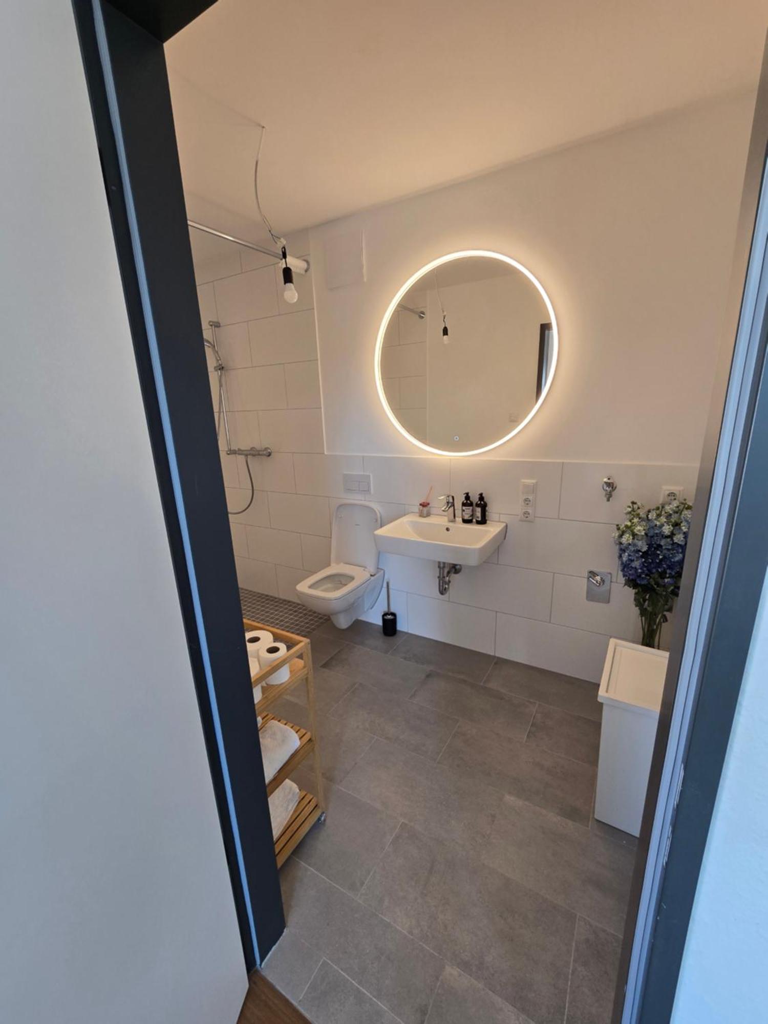 Stilvolle Neubauwohnung Mit Balkon&wlan Apartment Hannover